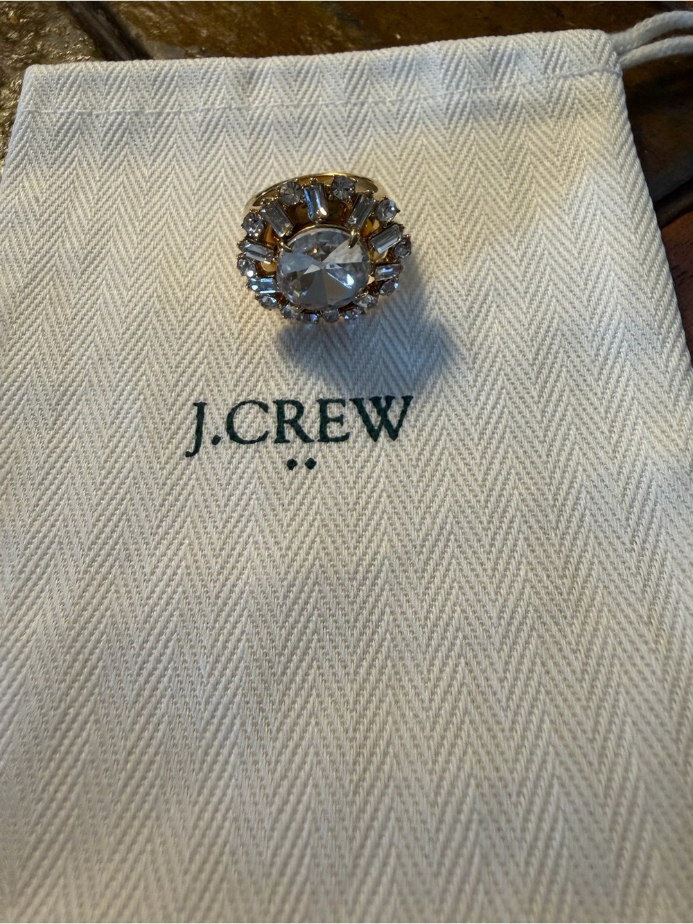EUC J. Crew Women’s Gold-Tone Ring with Clear Crystal Center, size 7